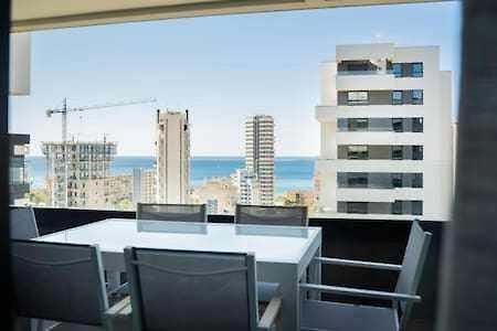 Apartamento De 3 Dormitorios Piscina Y Parking 칼페 외부 사진
