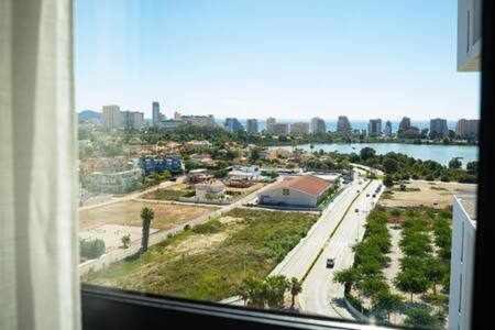 Apartamento De 3 Dormitorios Piscina Y Parking 칼페 외부 사진